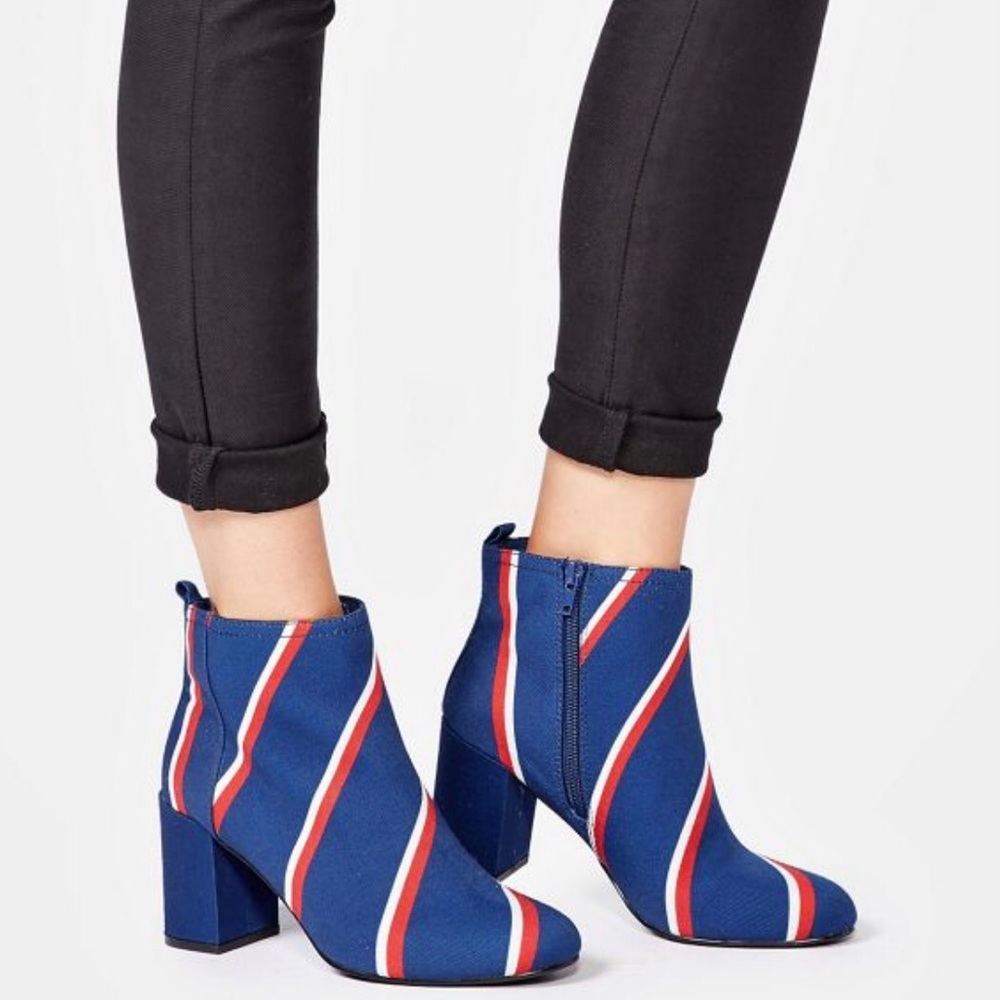Justfab Blue heeled bootie 6.5 w/red/white stripe